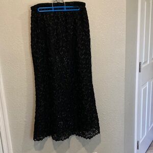 Chic vintage Black Lace Maxi Skirt size M